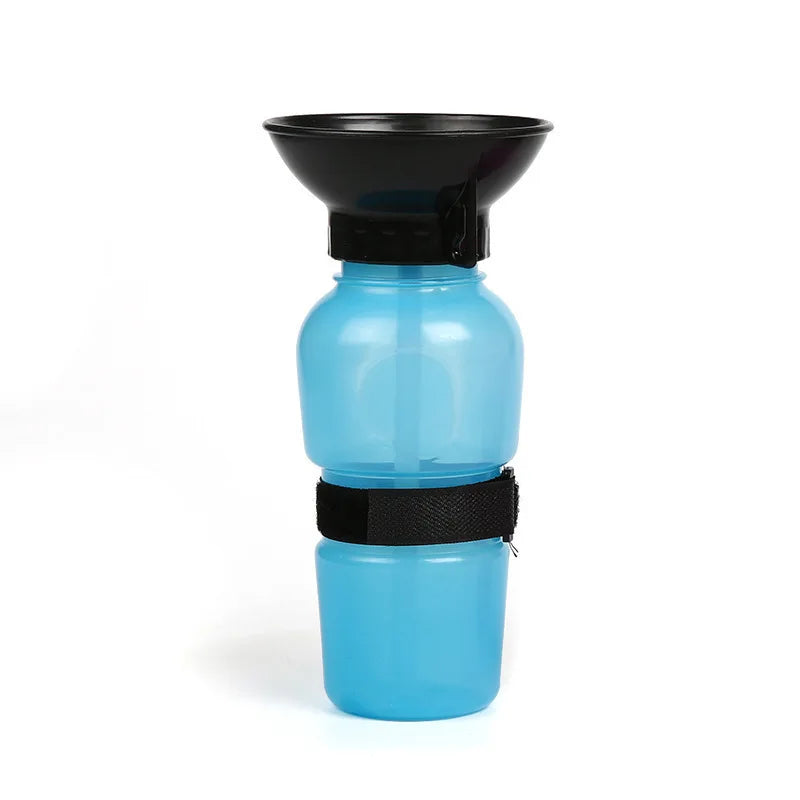 Bouteille d'eau portable de 500 ml pour chiens et chats, idéale pour les voyages. Grande gamelle d'abreuvement pour animaux de compagnie.