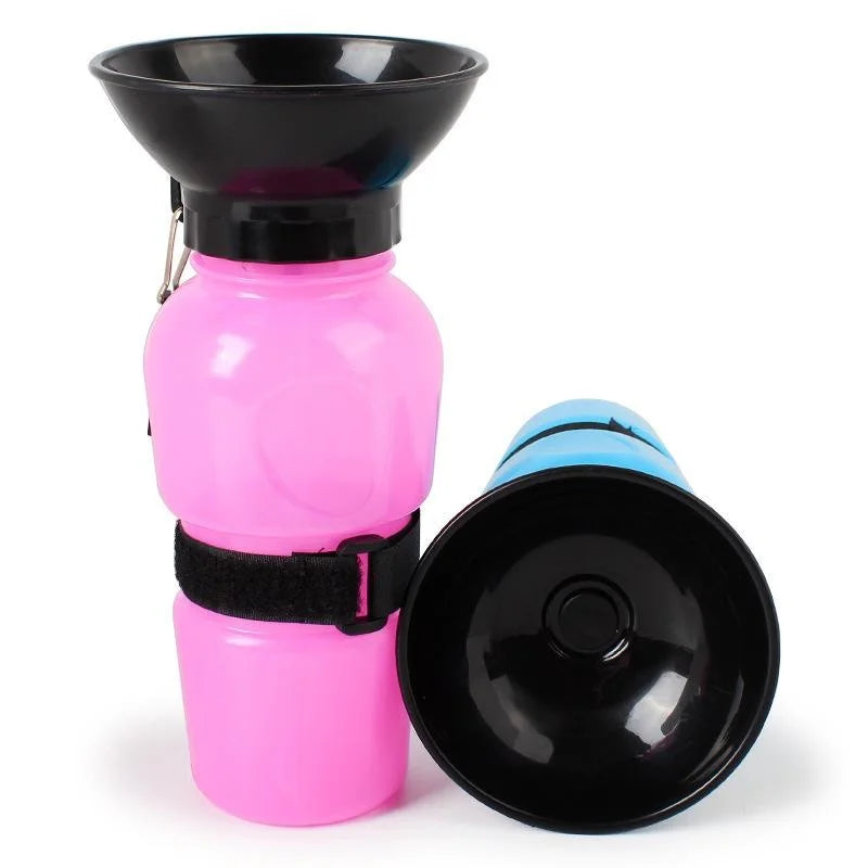 Bouteille d'eau portable de 500 ml pour chiens et chats, idéale pour les voyages. Grande gamelle d'abreuvement pour animaux de compagnie.